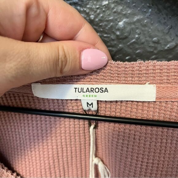 Tularosa Revolve Green The Vista Henley in Rose Medium - Picture 9 of 13